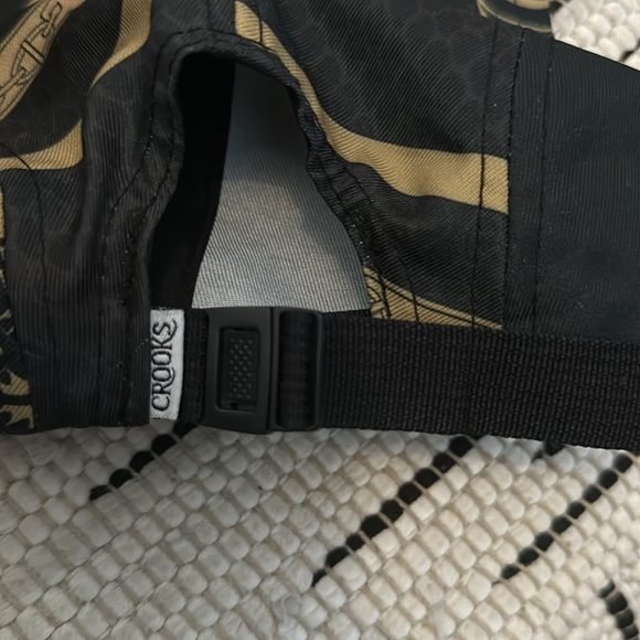 Hat. - Picture 3 of 12